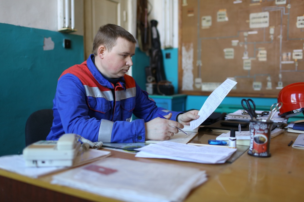 019_Начальник электроучастка Басалаев Сергей Анатольевич.JPG